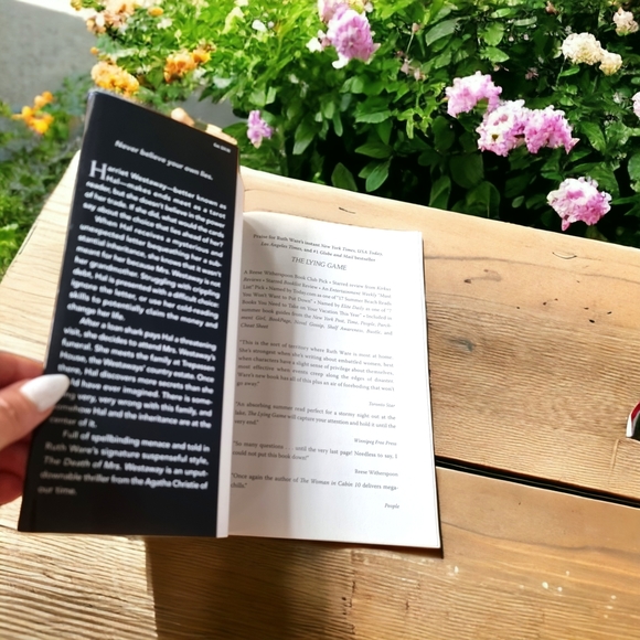 Ruth Ware The Death of Mrs. Westaway Soft Cover Book - Picture 3 of 4